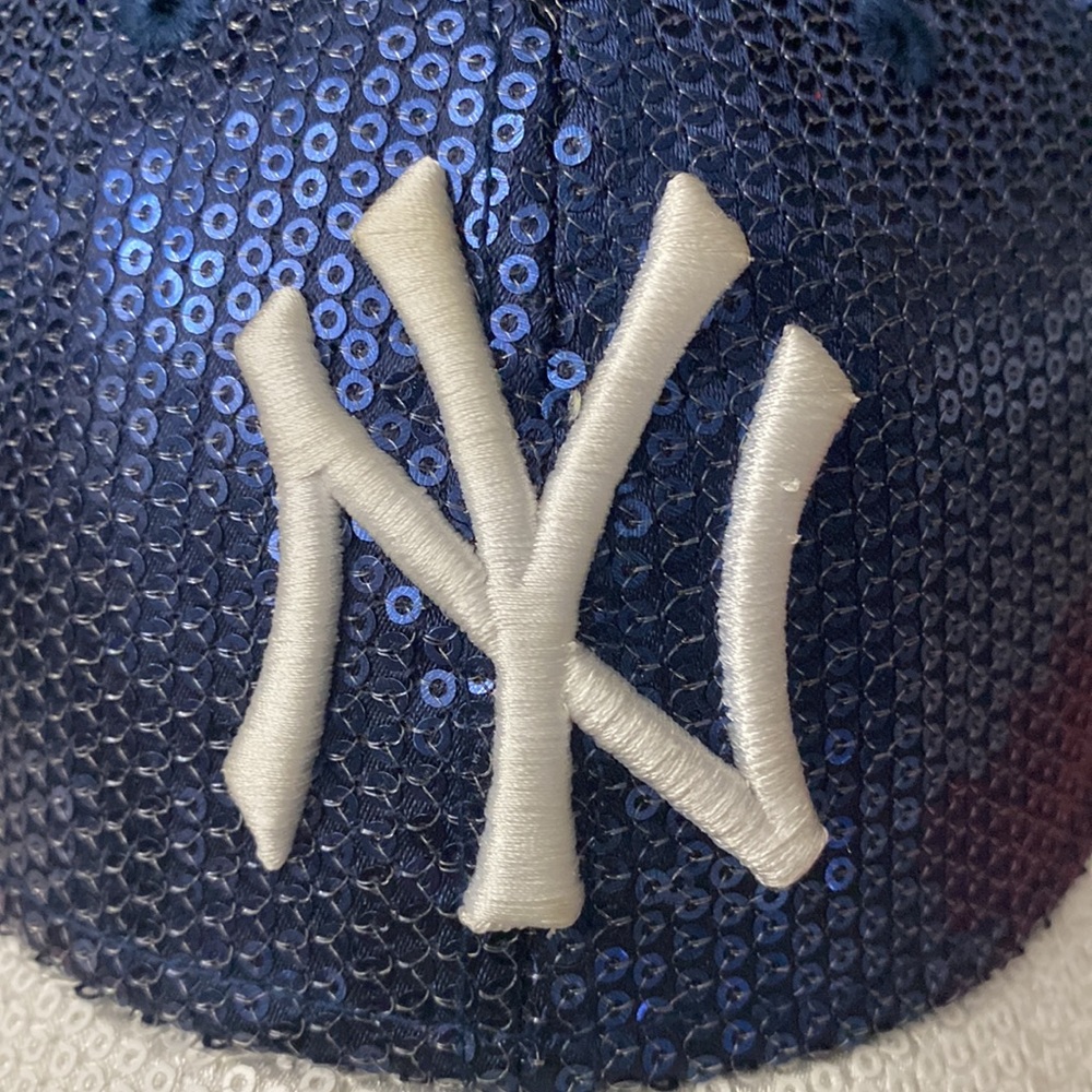 Yankees Victoria’s Secret PINK Sequin Cap Baller Hat 🧢 New York - Picture 7 of 11